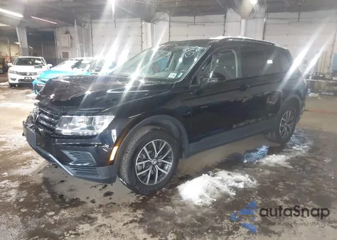 2021 Volkswagen Tiguan 2.0T S z USA, uszkodzony, nr VIN 3VV0B7AX3MM078422